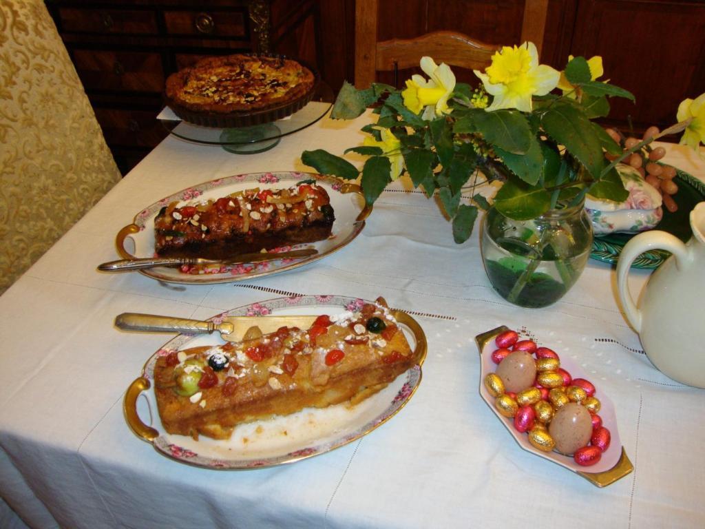 Domaine De La Dame De Lauriere Bed & Breakfast Solignac Екстериор снимка