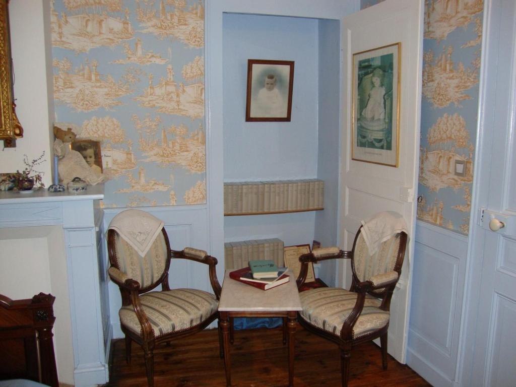 Domaine De La Dame De Lauriere Bed & Breakfast Solignac Стая снимка