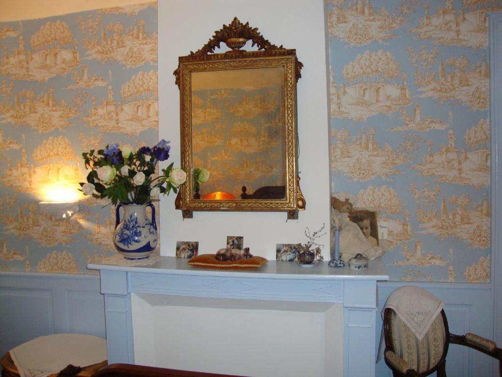 Domaine De La Dame De Lauriere Bed & Breakfast Solignac Стая снимка