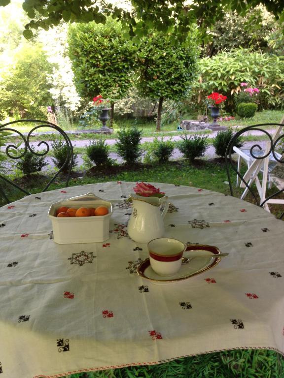 Domaine De La Dame De Lauriere Bed & Breakfast Solignac Екстериор снимка