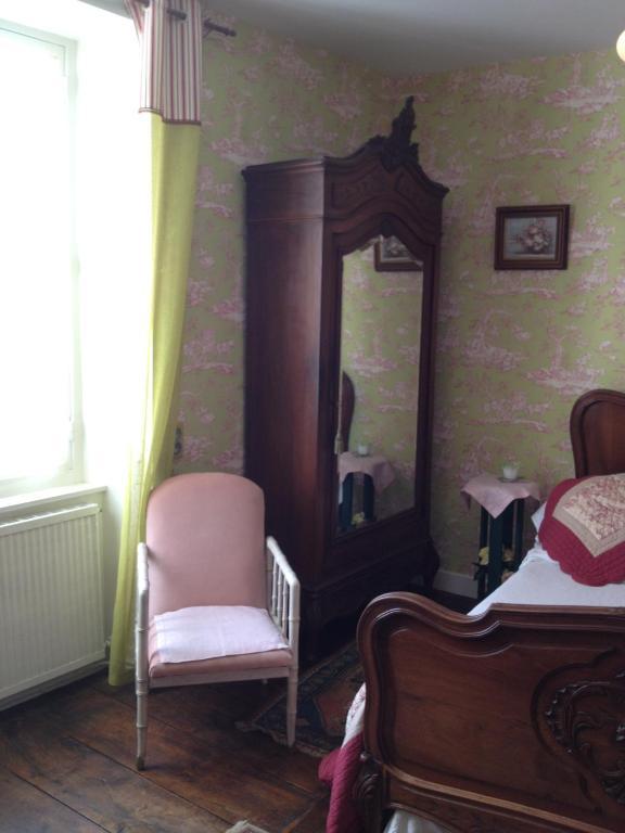 Domaine De La Dame De Lauriere Bed & Breakfast Solignac Стая снимка